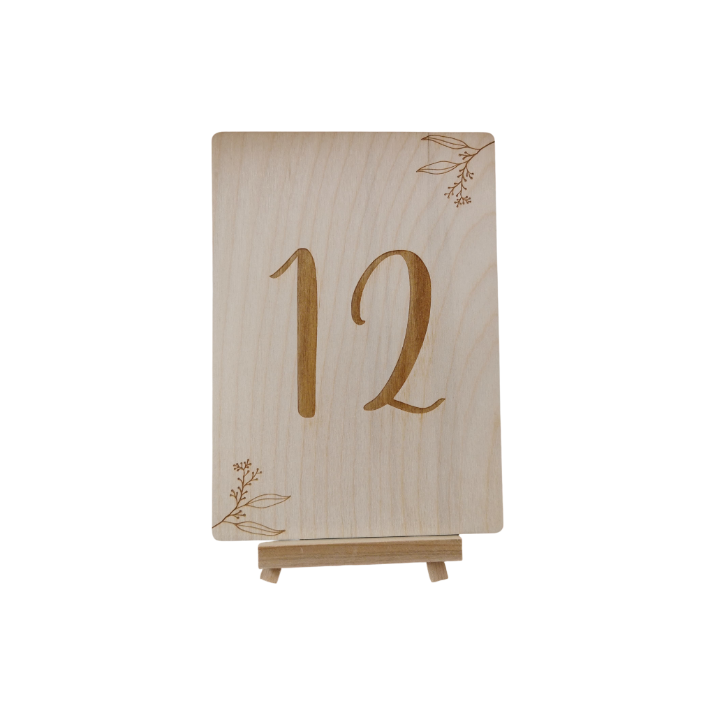 Tischnummer - Rechteckig - Holzgravur mit Blumen